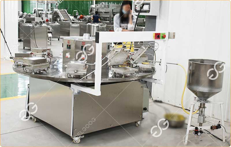 Caractéristiques de la Machine à Fabriquer les Cônes Croustillants en Chine